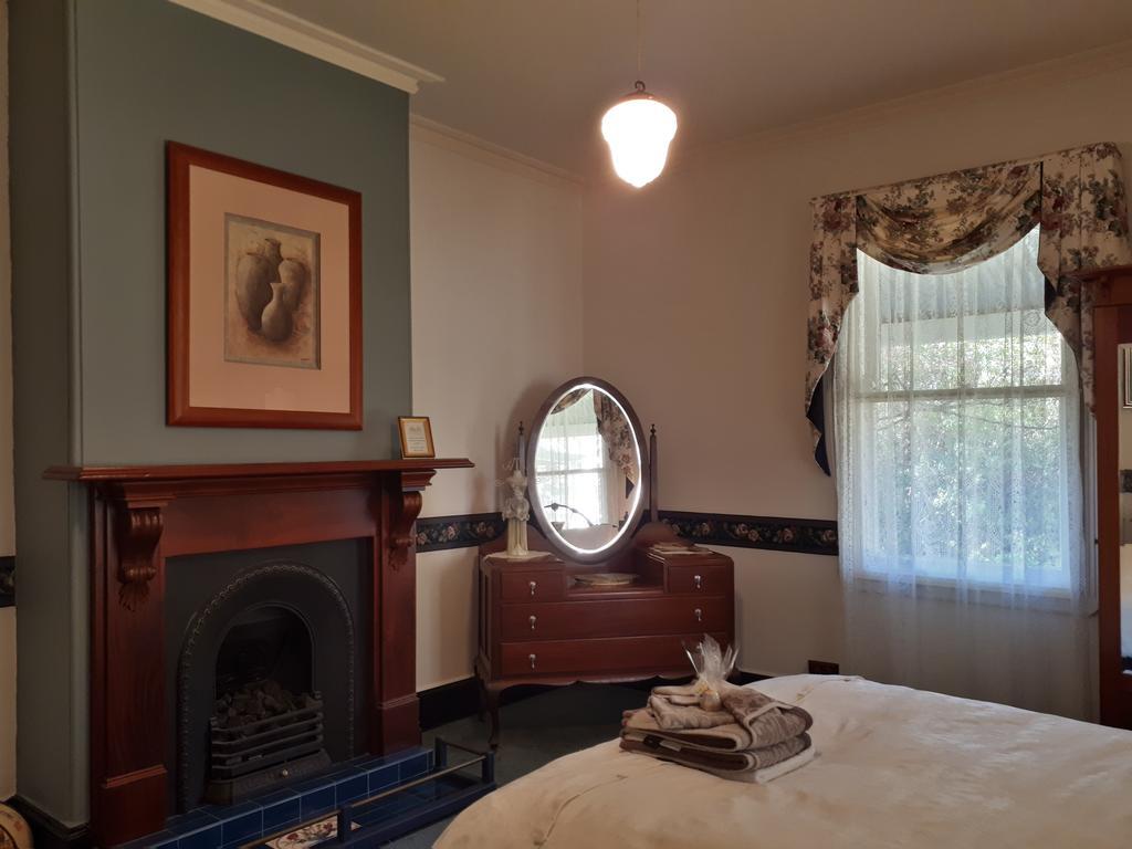 Plynlimmon-1860 Heritage Cottage Or Double Room With Orchard View Kurrajong Exterior photo